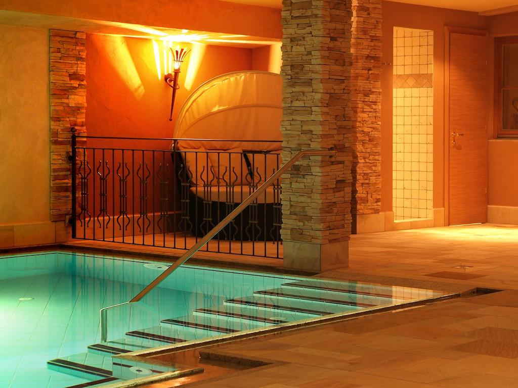 סרפהאוס Hotel Garni Romantika מראה חיצוני תמונה