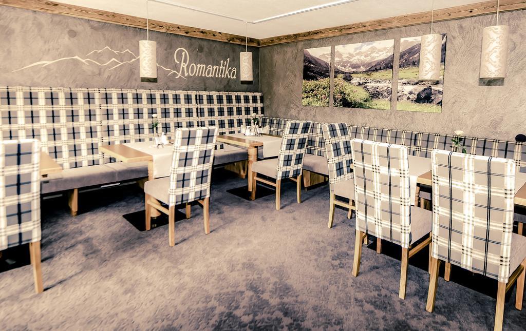 סרפהאוס Hotel Garni Romantika מראה חיצוני תמונה