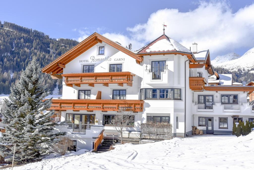 סרפהאוס Hotel Garni Romantika מראה חיצוני תמונה